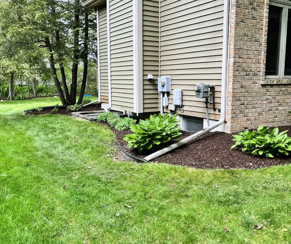 Manicured lawn and landscaped property with clean edges